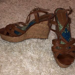 Brown wedges
